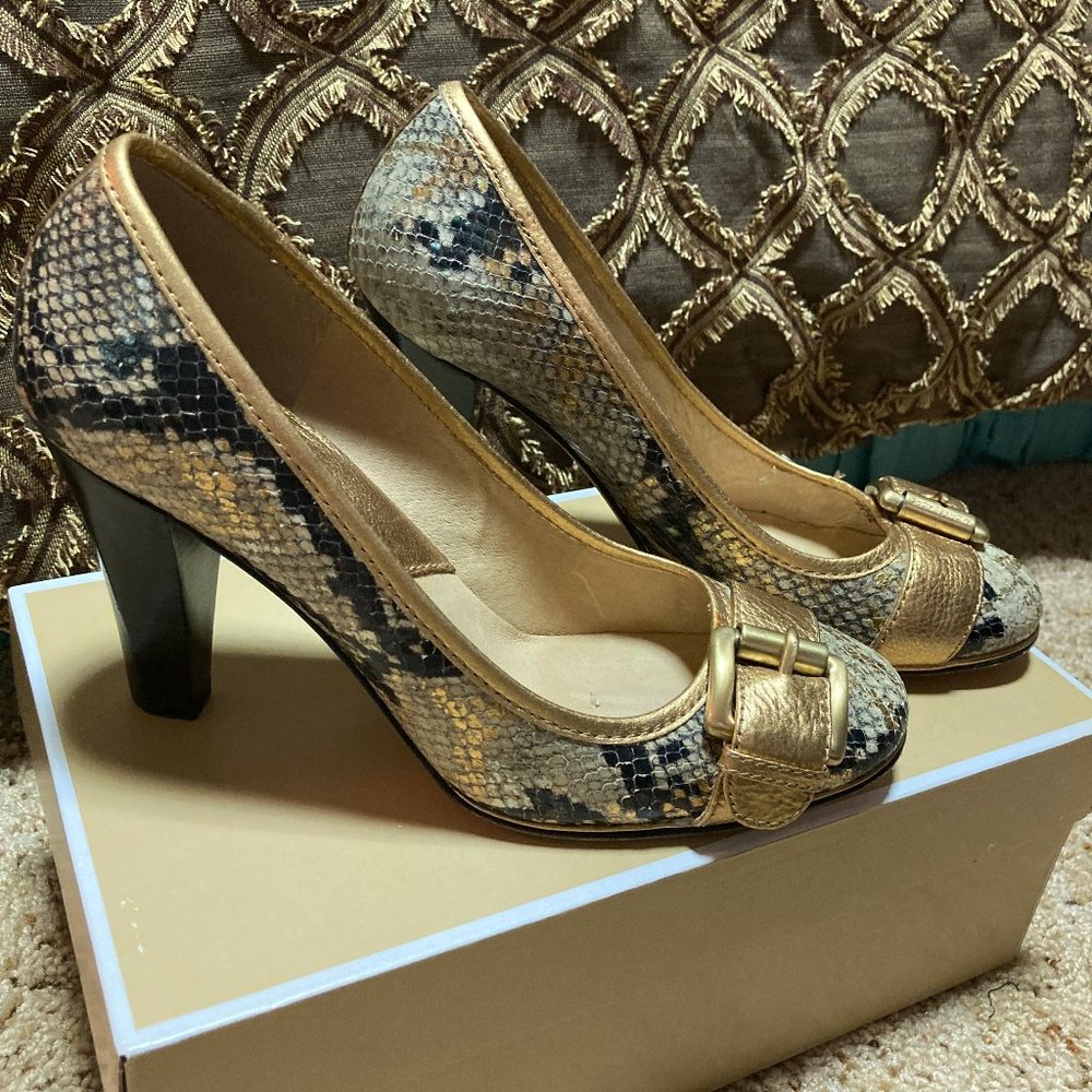 SNAKE PRINT HEELS